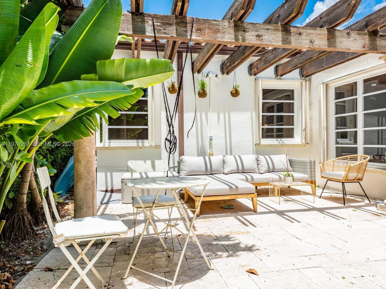 8927 Hawthorne Ave , Surfside, FL 33154 Photo