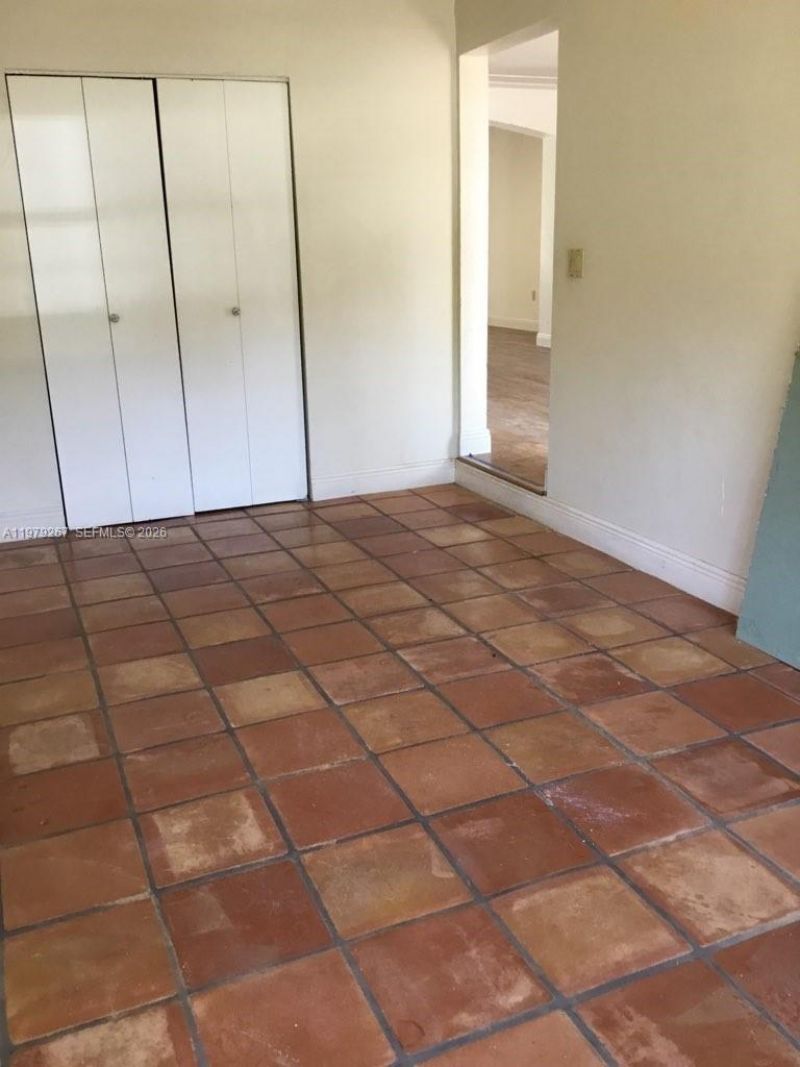 8927 Hawthorne Ave , Surfside, FL 33154 Photo