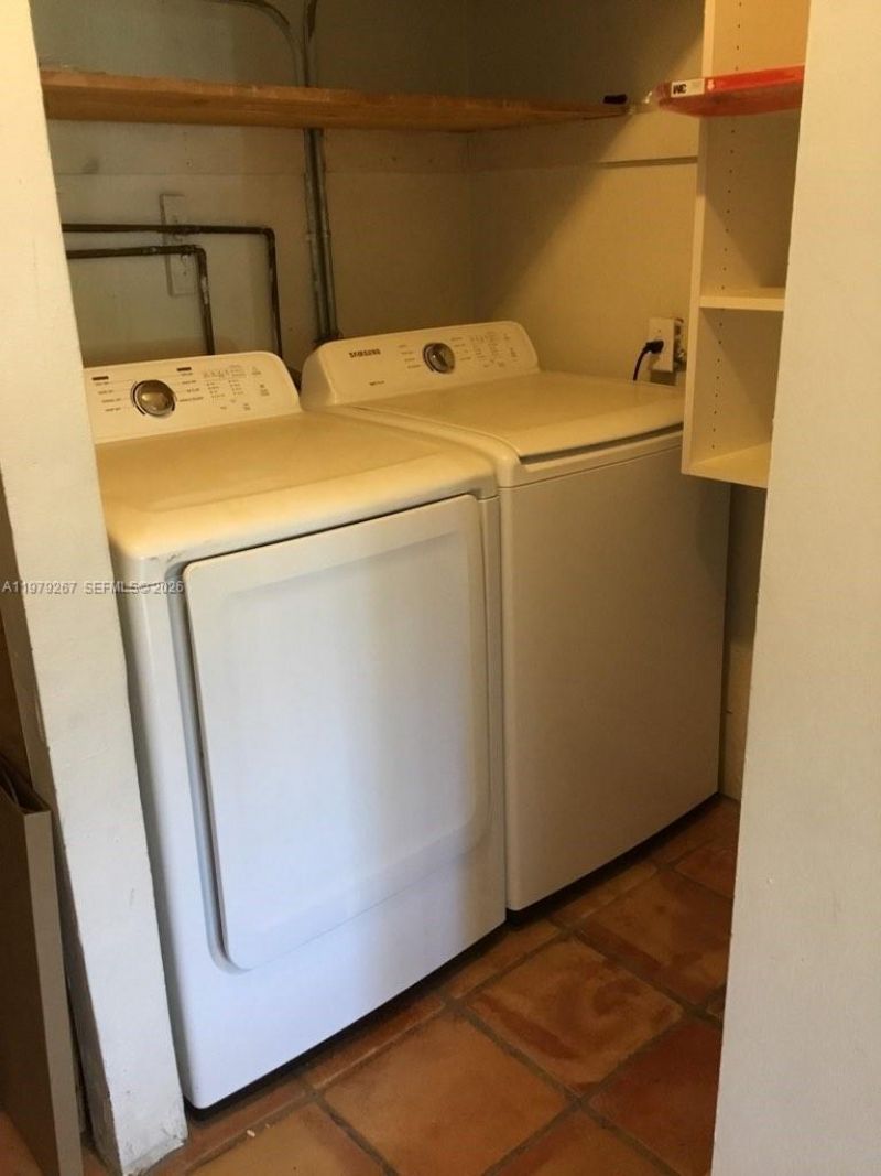 8927 Hawthorne Ave , Surfside, FL 33154 Photo