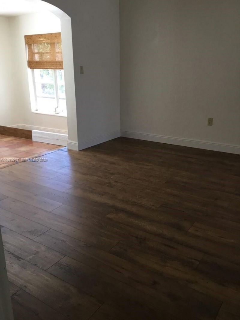 8927 Hawthorne Ave , Surfside, FL 33154 Photo