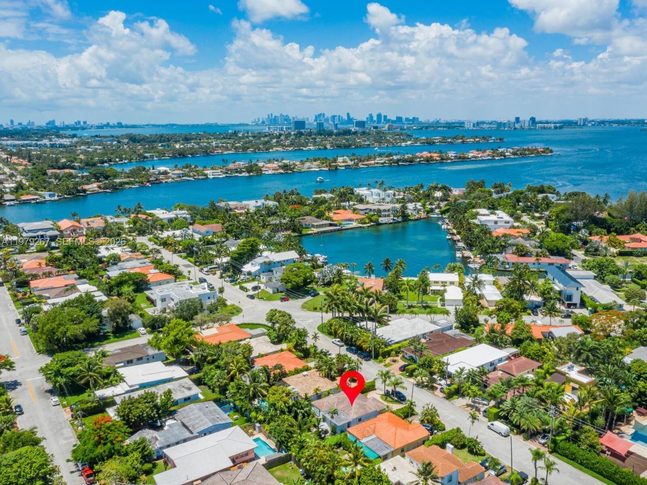 8927 Hawthorne Ave , Surfside, FL 33154 Photo