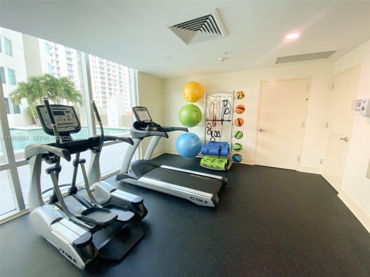 9055 SW 73rd Ct , Unit 908, Miami, FL 33156 Photo