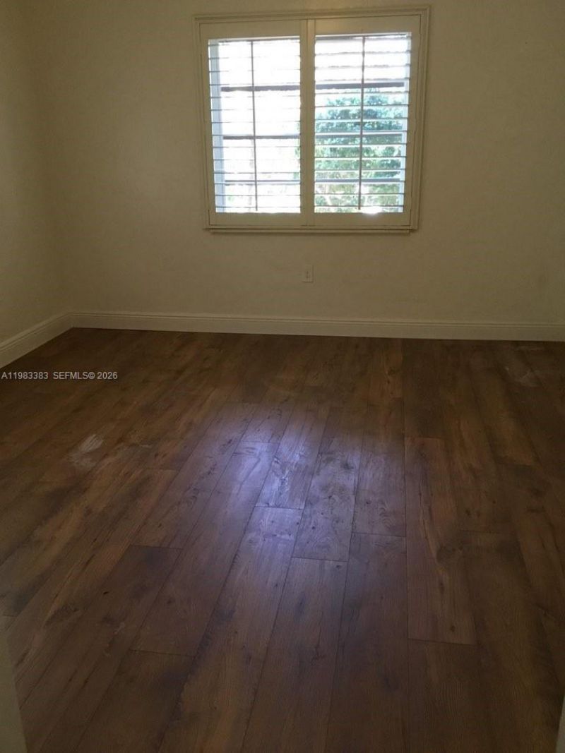 8927 Hawthorne Ave, Surfside, FL 33154 Photo