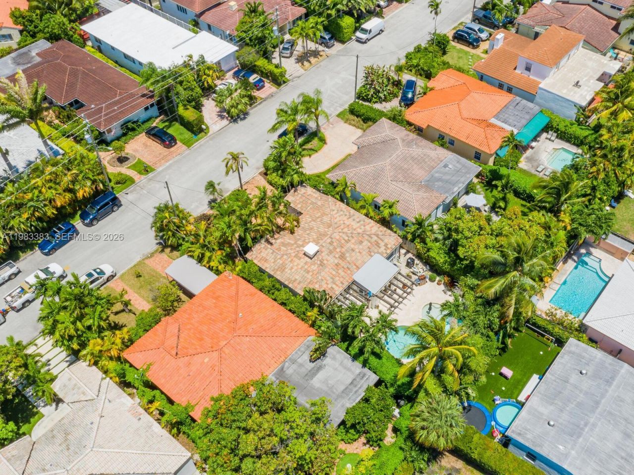 8927 Hawthorne Ave, Surfside, FL 33154 Photo