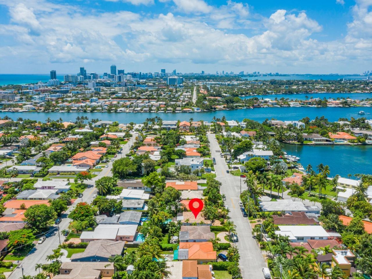 8927 Hawthorne Ave, Surfside, FL 33154 Photo