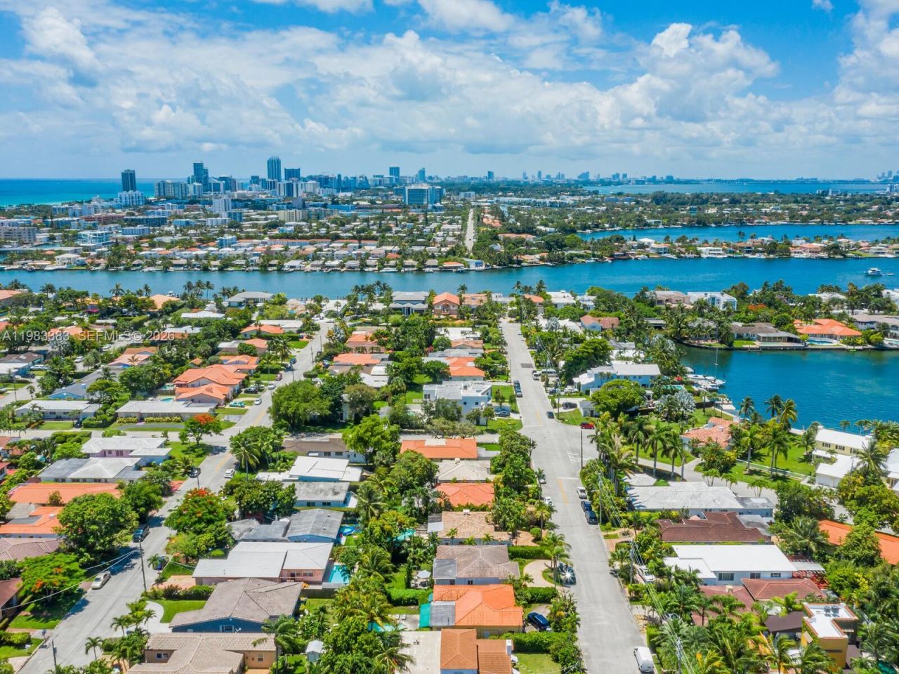 8927 Hawthorne Ave, Surfside, FL 33154 Photo