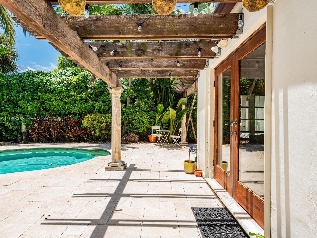 8927 Hawthorne Ave, Surfside, FL 33154 Photo