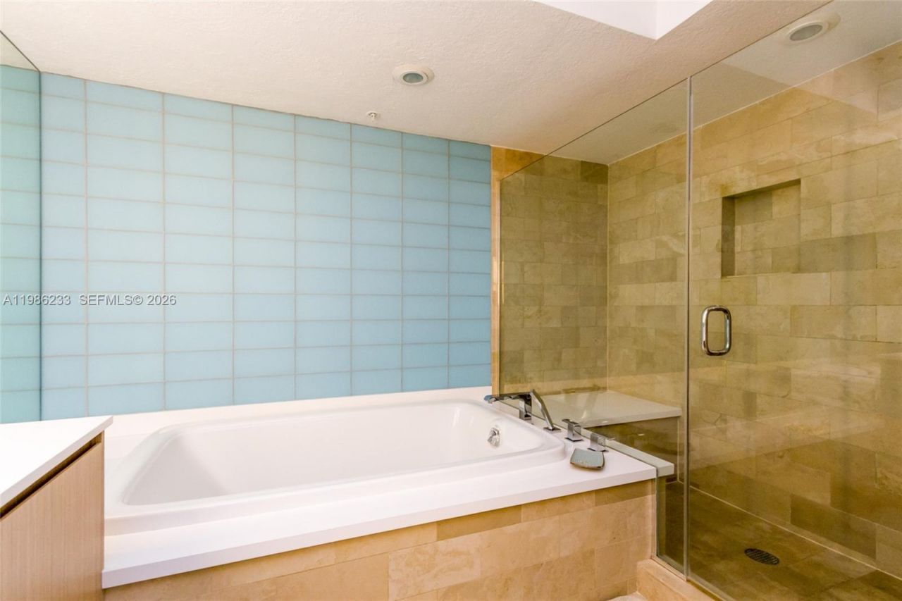 1500 Ocean Dr, Unit 601, Miami Beach, FL 33139 Photo