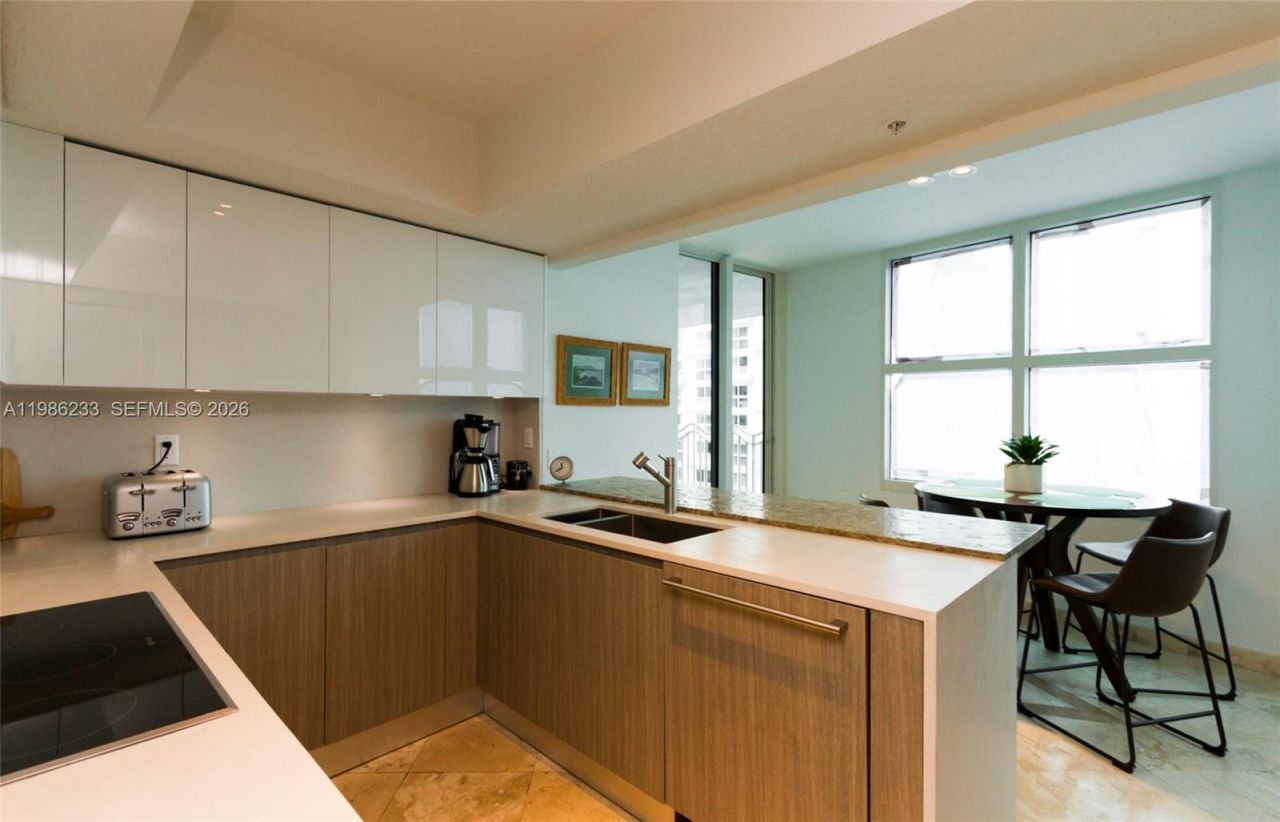 1500 Ocean Dr, Unit 601, Miami Beach, FL 33139 Photo