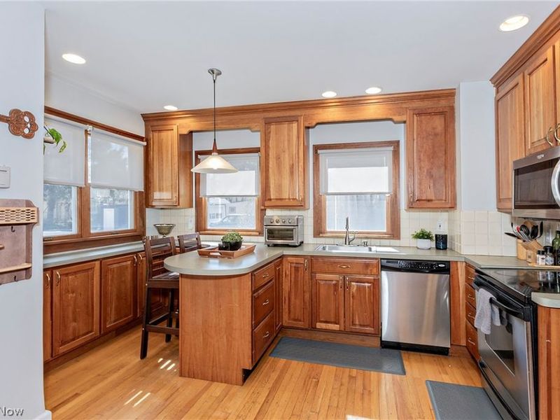 923 Cambridge Road, Cleveland Heights, OH 44121 Photo 11