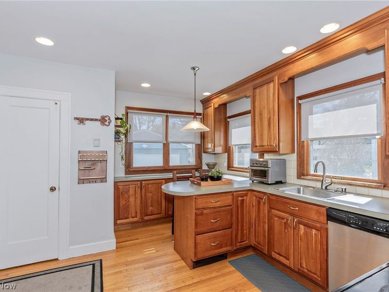 923 Cambridge Road, Cleveland Heights, OH 44121 Photo 13