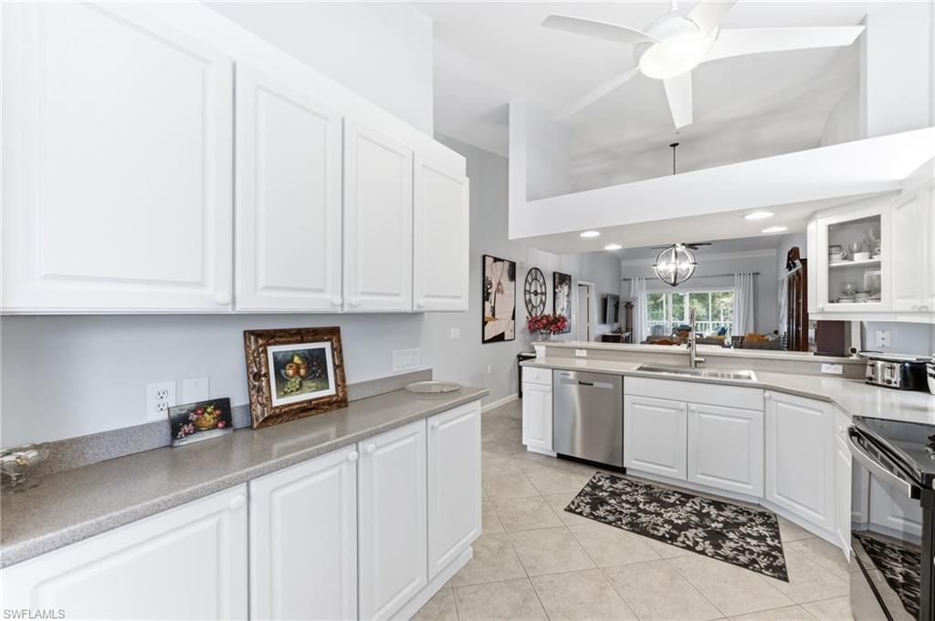 6840 Beach Resort Dr, Unit 16, Naples, FL 34114 Photo