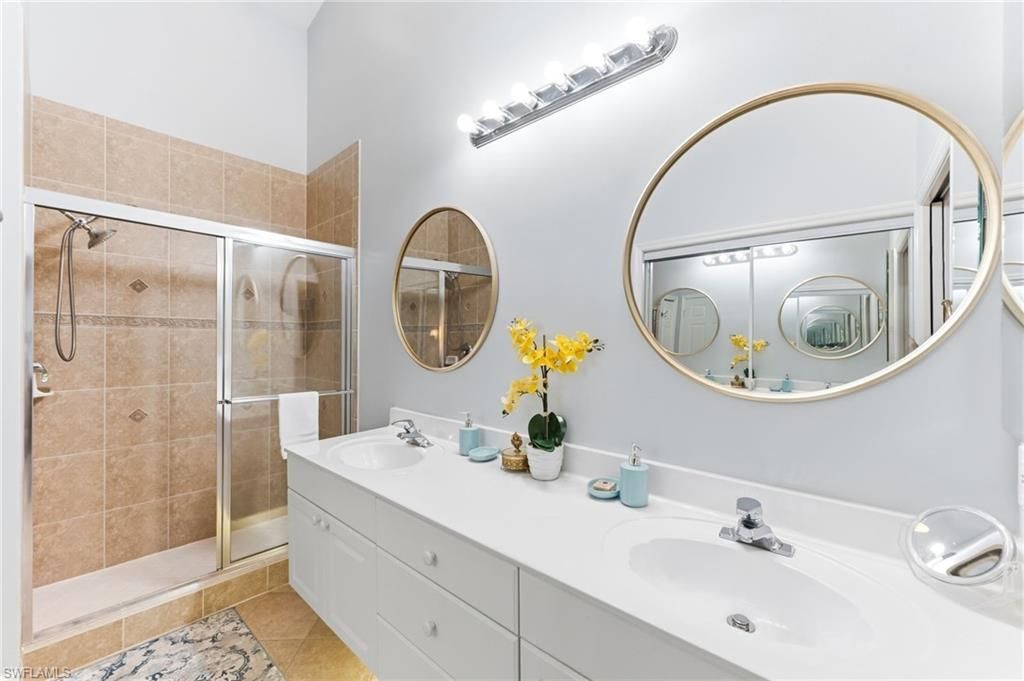 6840 Beach Resort Dr, Unit 16, Naples, FL 34114 Photo