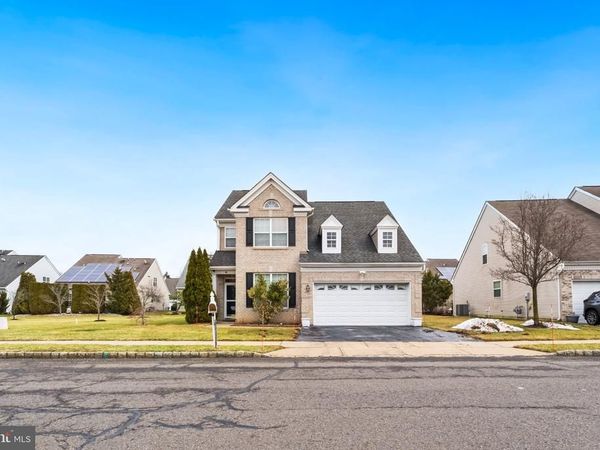 7 SPRING DRIVE, DAYTON, NJ 08810