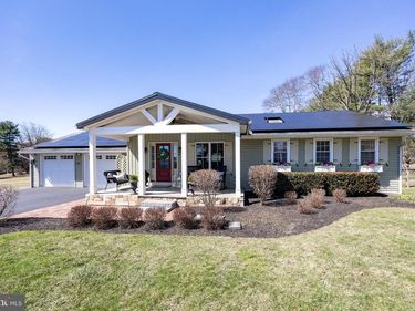 41 DENTON DRIVE, GLENMOORE, PA 19343