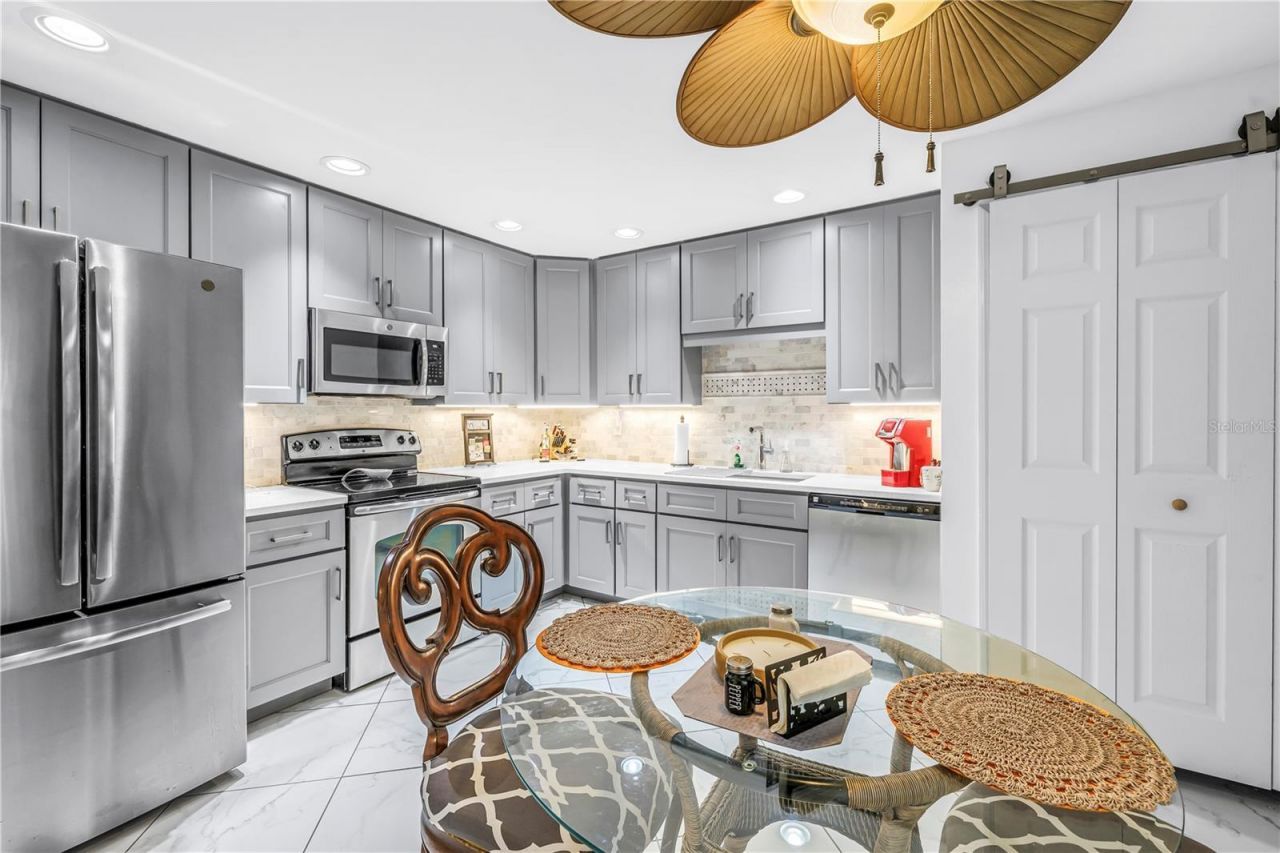 415 Spring Lakes Boulevard, Unit 415 D, Bradenton, FL 34210 Photo