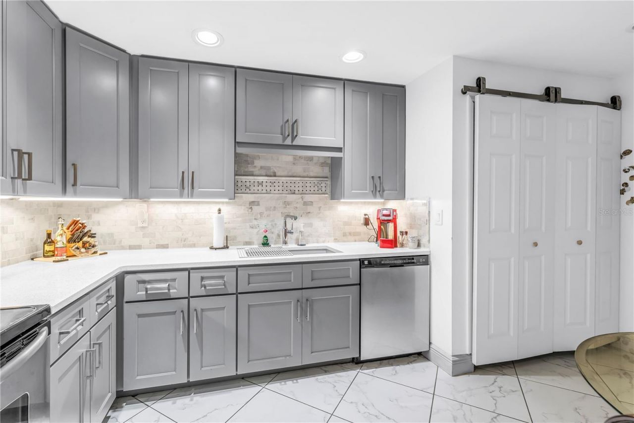 415 Spring Lakes Boulevard, Unit 415 D, Bradenton, FL 34210 Photo