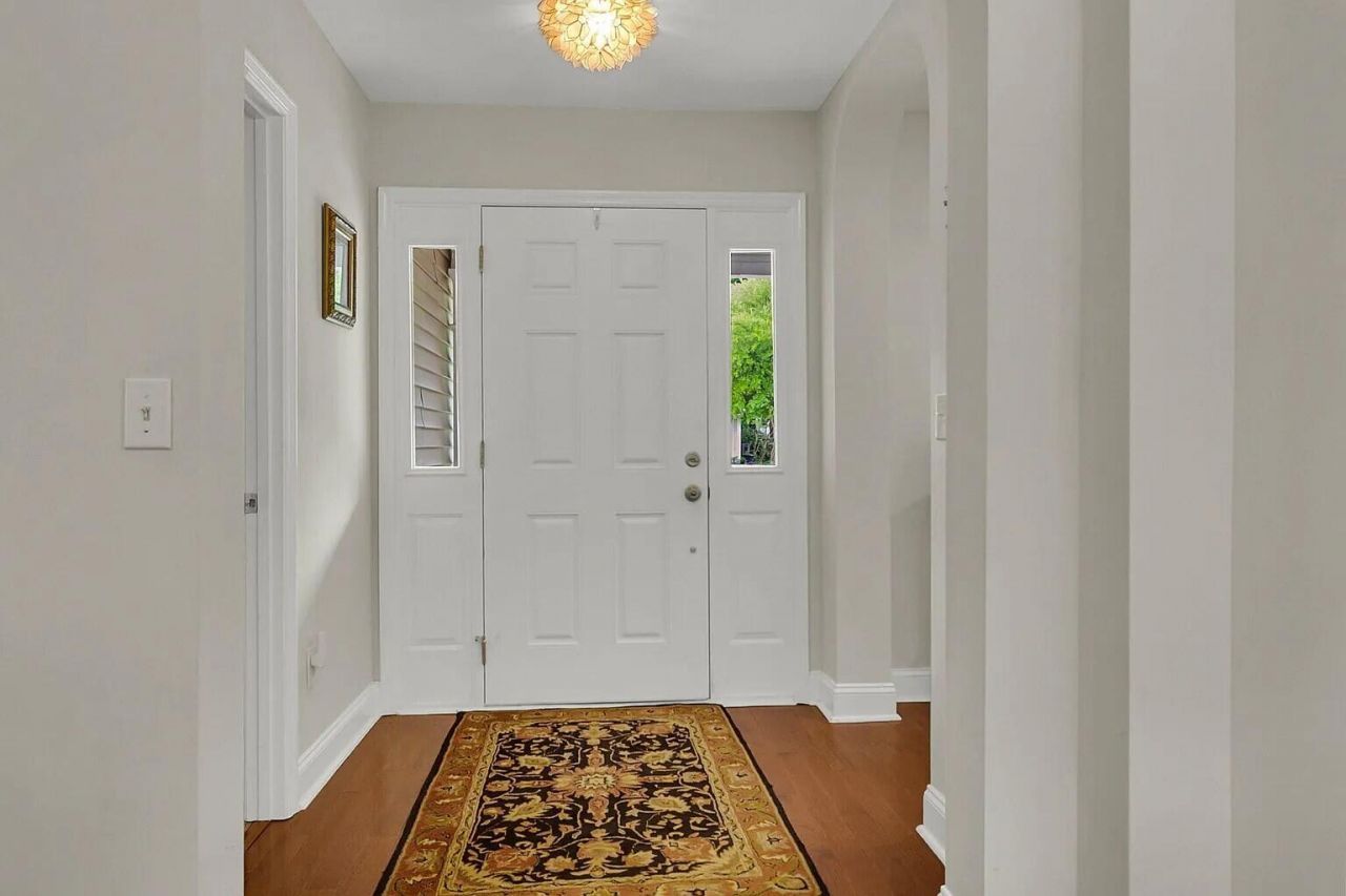 1366 Sassafrass Circle Photo 4