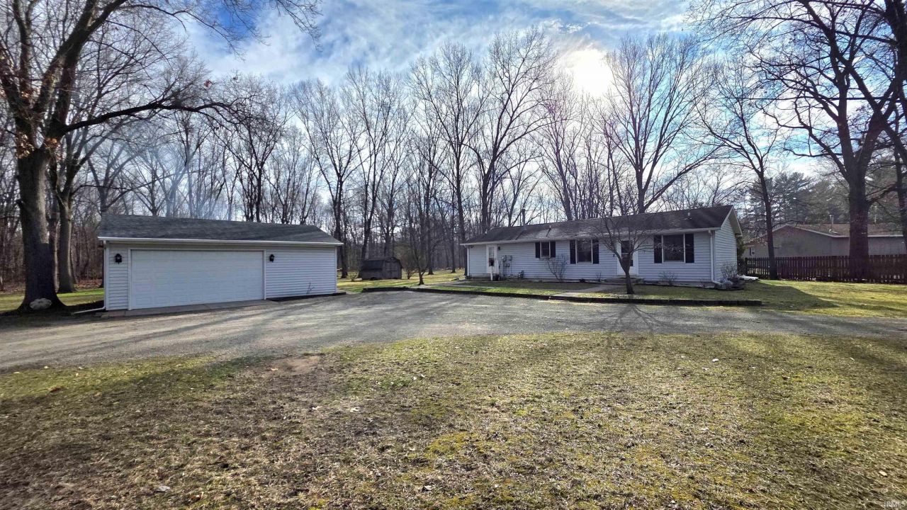 7816 N Clover Lane, Walkerton, IN 46574 Main Photo