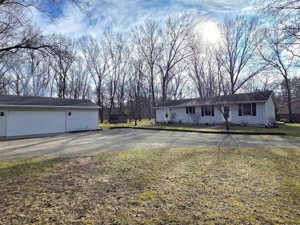 7816 N Clover Lane, Walkerton, IN 46574