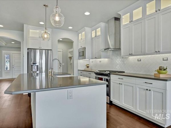 7713 S Wagons West Avenue, Boise, ID 83716