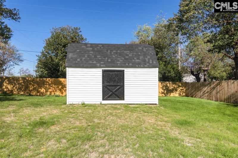 3652 Hoyt Street Photo 28