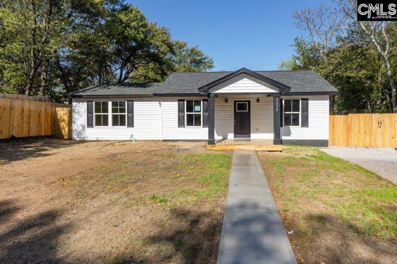 3652 Hoyt Street Photo 32