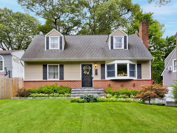 31 Circle Drive, East Northport, NY 11731