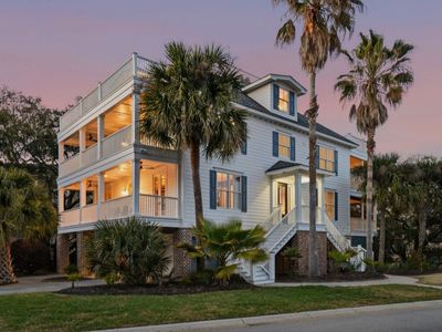 801 Harbour Watch Court, Mount Pleasant, SC 29464