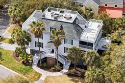 801 Harbour Watch Court photo 4