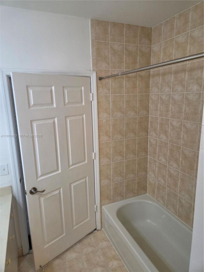 2630 NE 3rd Dr , Unit 101, Homestead, FL 33033 Photo