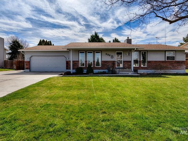525 Donna Drive, Nampa, ID 83686