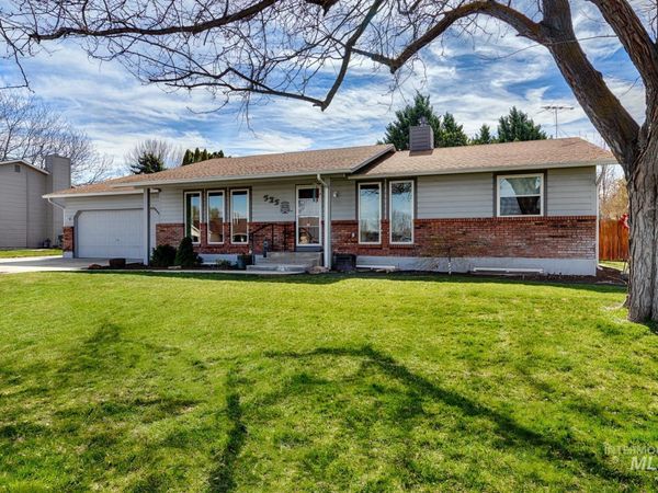 525 Donna Drive, Nampa, ID 83686