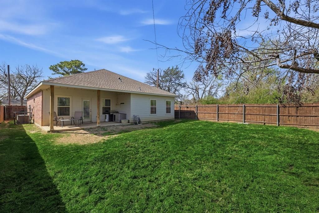 5179 Charlene Street, Fort Worth, TX 76105 Main Photo