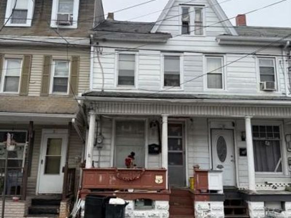 28 S FRANKLIN STREET , SHAMOKIN, PA 17872
