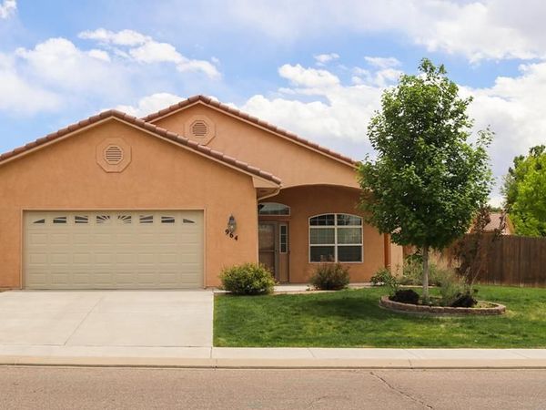964 Peachcrest Dr, Pueblo, CO 81005