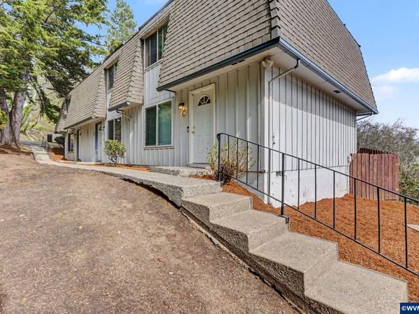 174 Stoneway Dr NW, Salem, OR 97304