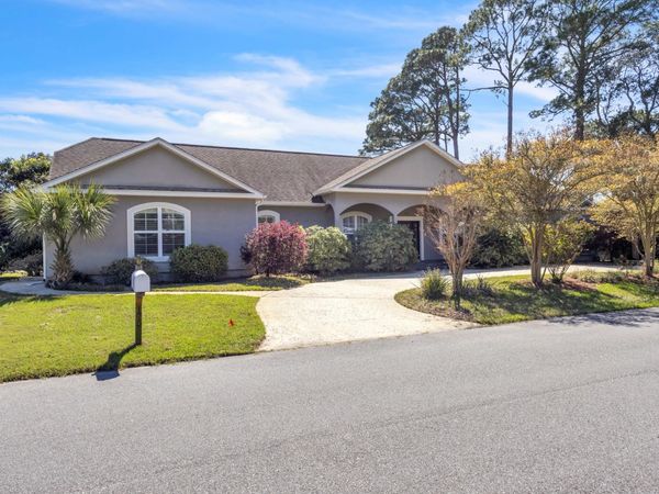 175 Camelia Street, Gulf Breeze, FL 32561