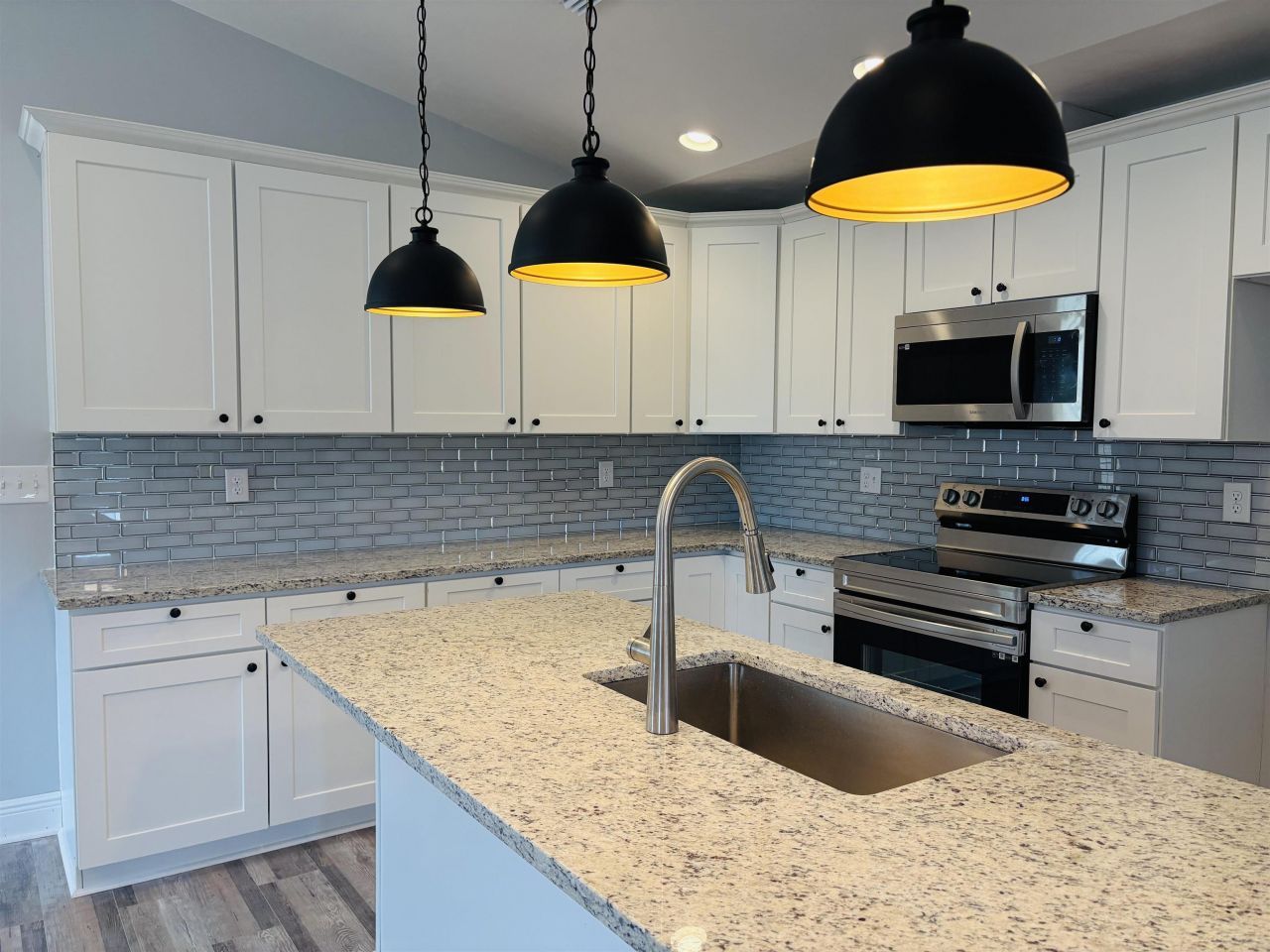 305 Delores Madison Drive , Midway, FL 32343 Photo