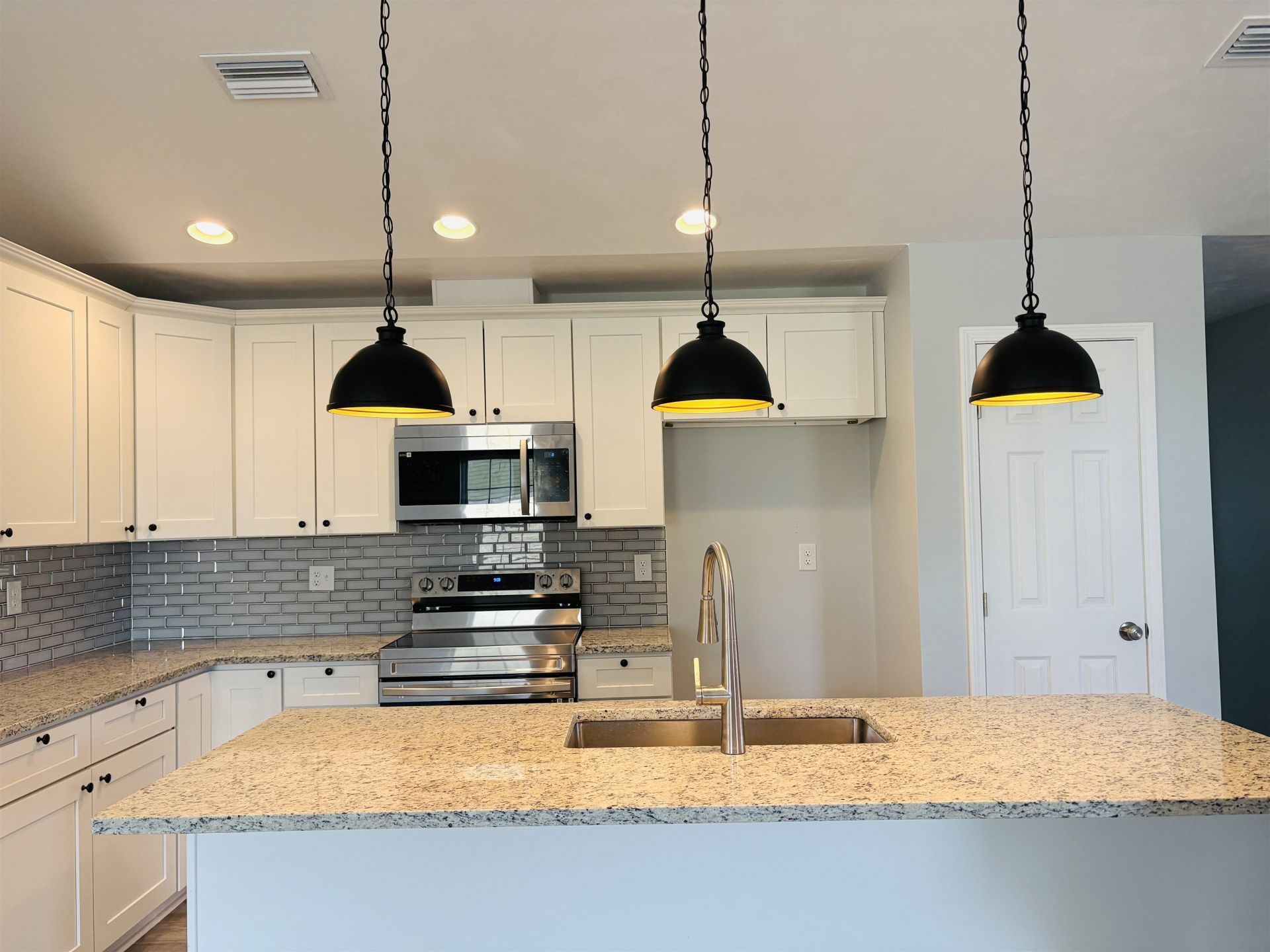 305 Delores Madison Drive, Midway, FL 32343 Photo