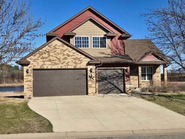 502 Pond View Drive SE, Lonsdale, MN 55046