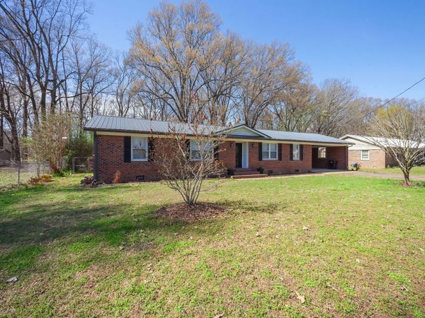 2611 Shepard Dr, Humboldt, TN 38343