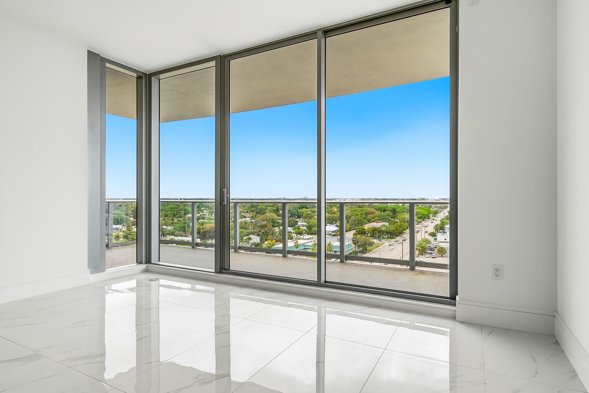 220 Lake Shore Drive, Unit 1021, Lake Park, FL 33403 Photo