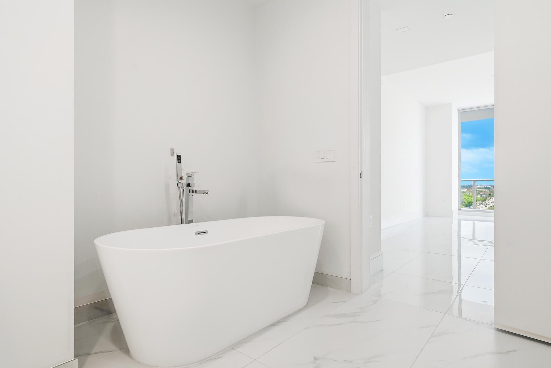 220 Lake Shore Drive, Unit 1021, Lake Park, FL 33403 Photo