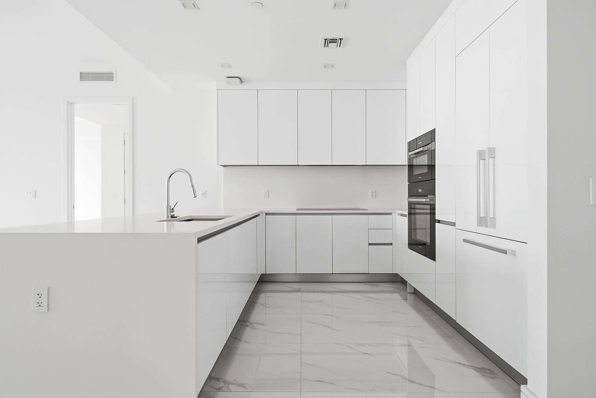 220 Lake Shore Drive, Unit 1021, Lake Park, FL 33403 Photo