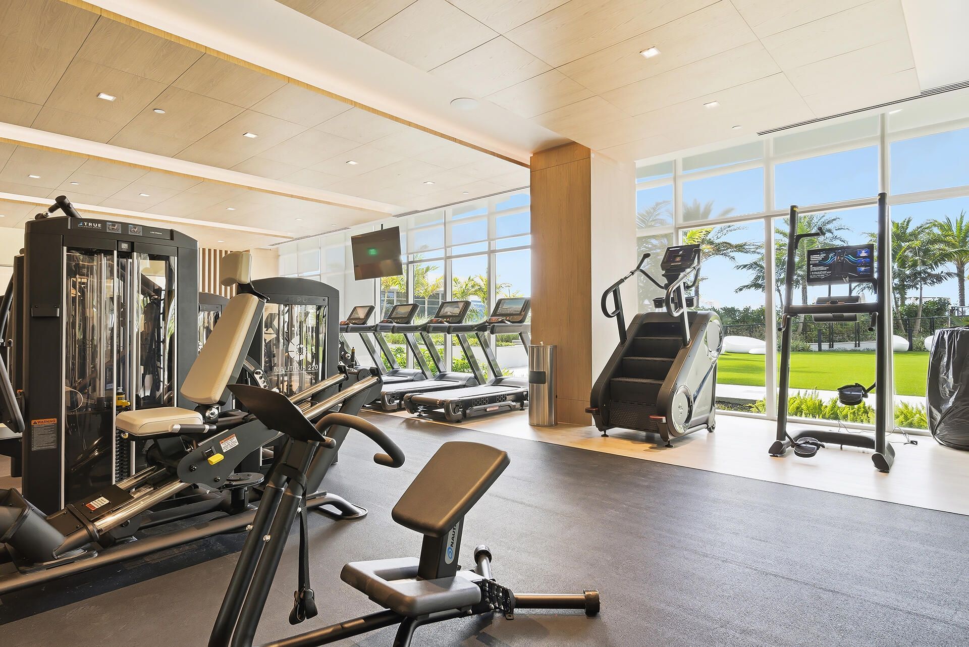 220 Lake Shore Drive, Unit 1021, Lake Park, FL 33403 Photo