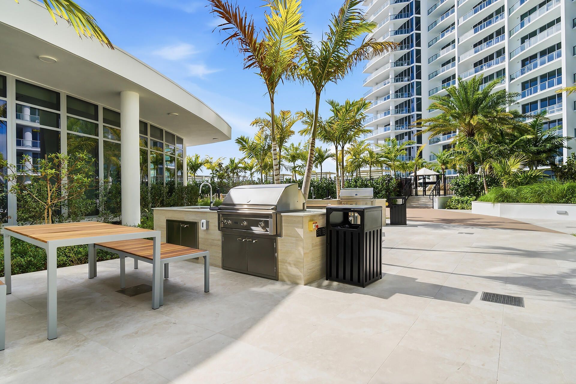 220 Lake Shore Drive, Unit 1021, Lake Park, FL 33403 Photo