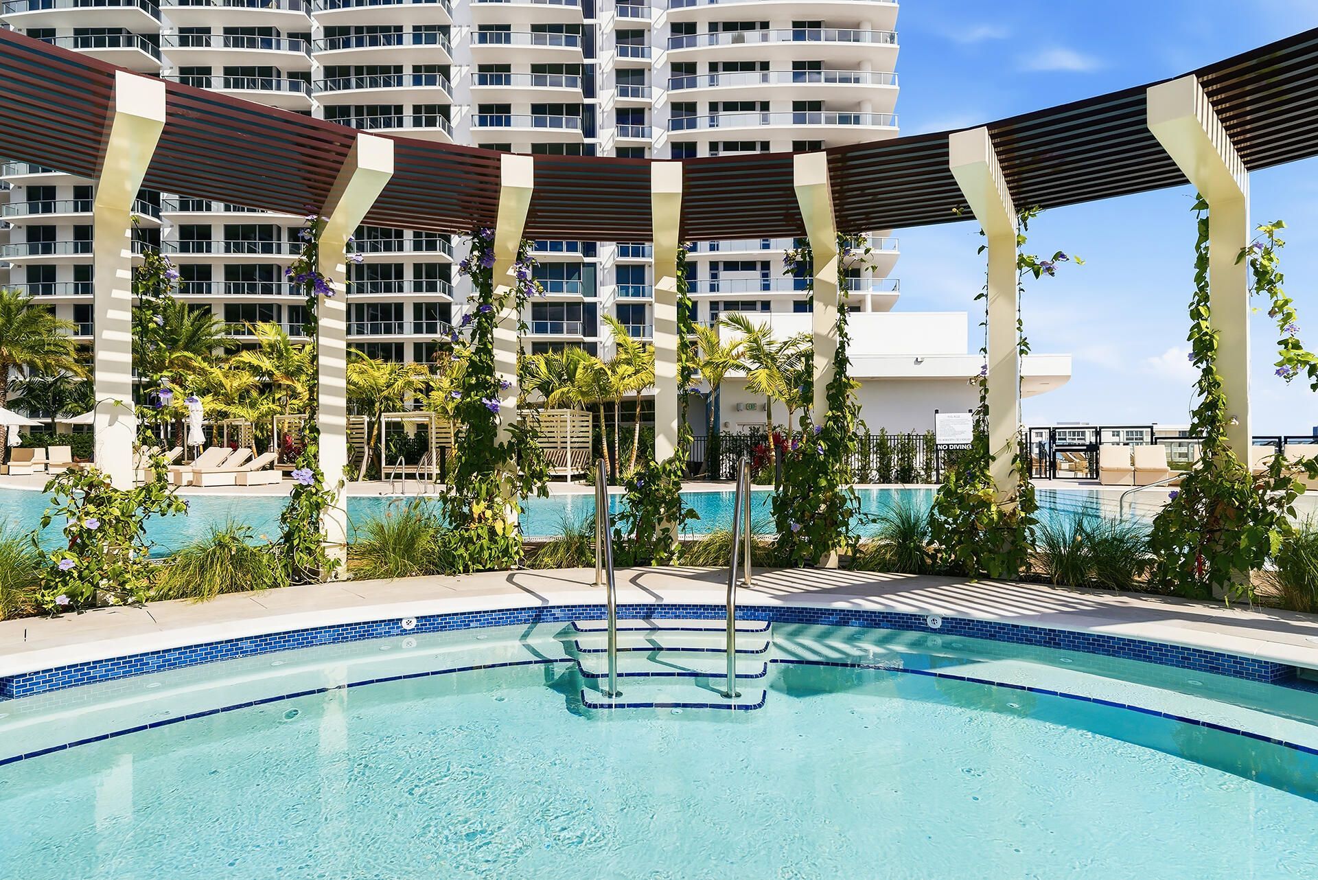 220 Lake Shore Drive, Unit 1021, Lake Park, FL 33403 Photo