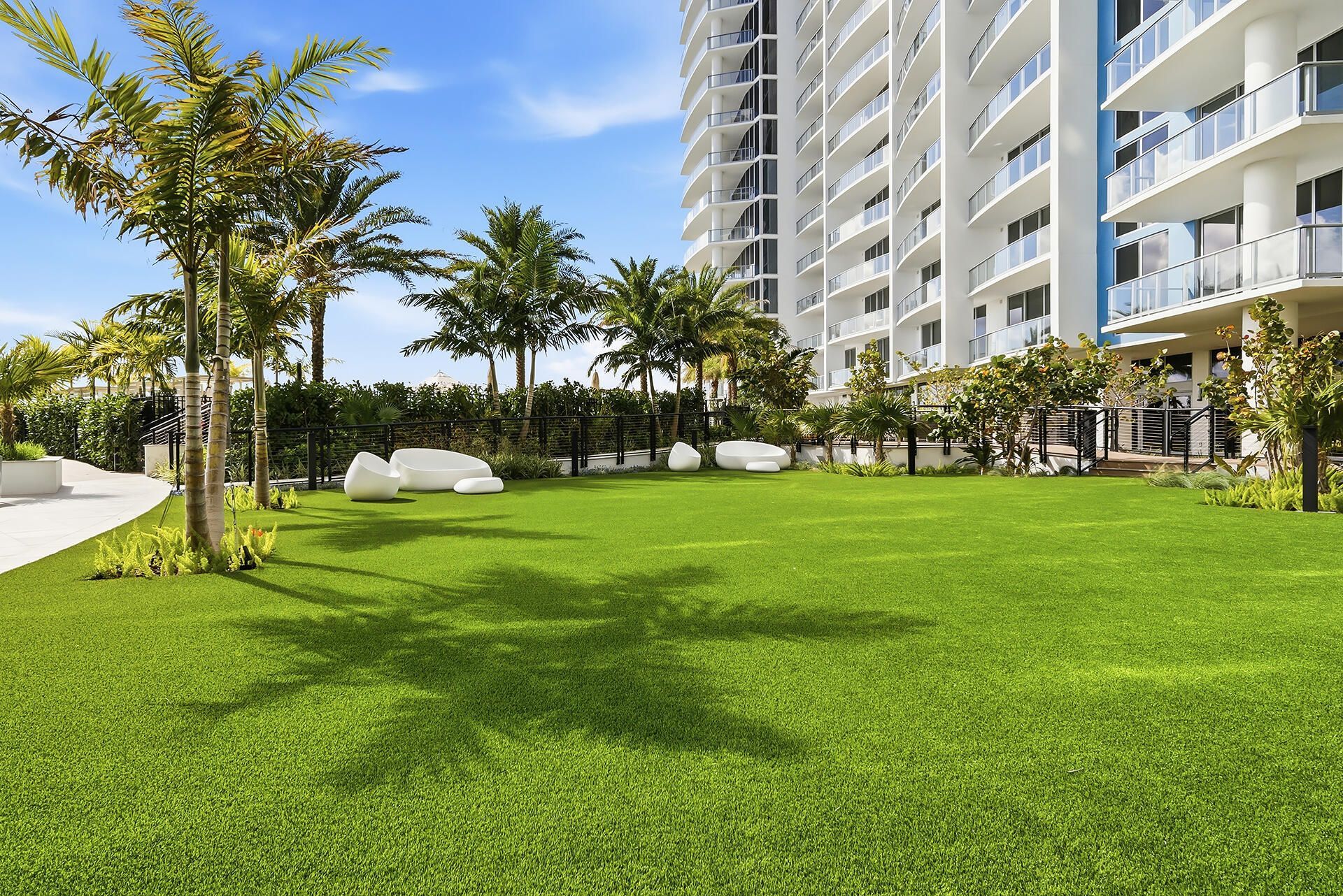 220 Lake Shore Drive, Unit 1021, Lake Park, FL 33403 Photo