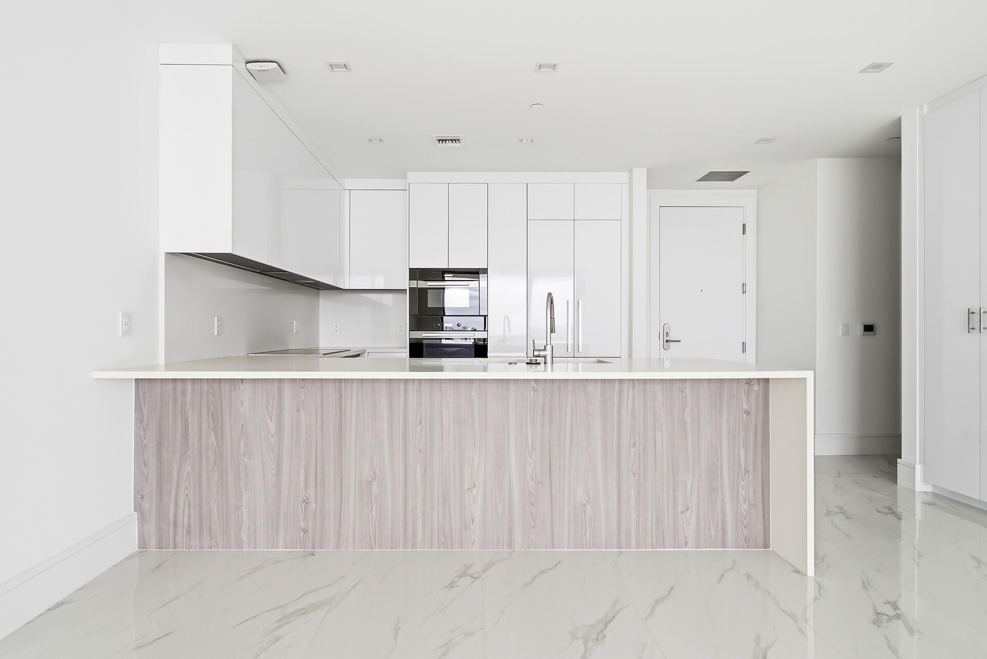 220 Lake Shore Drive, Unit 1021, Lake Park, FL 33403 Photo